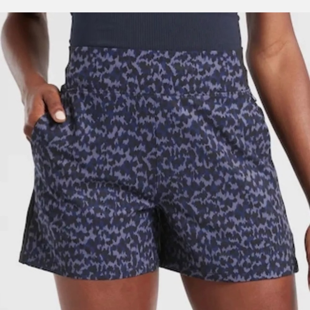 Athleta Brooklyn Printed Short Allure Size 20